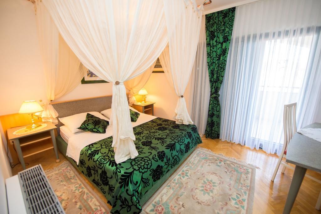Apartments Marija Near Center Vodice Exterior foto